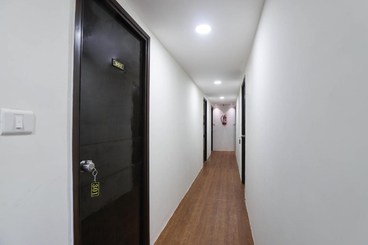 Oyo 40139 Hotel Peradiot Ahmedabad Exterior photo